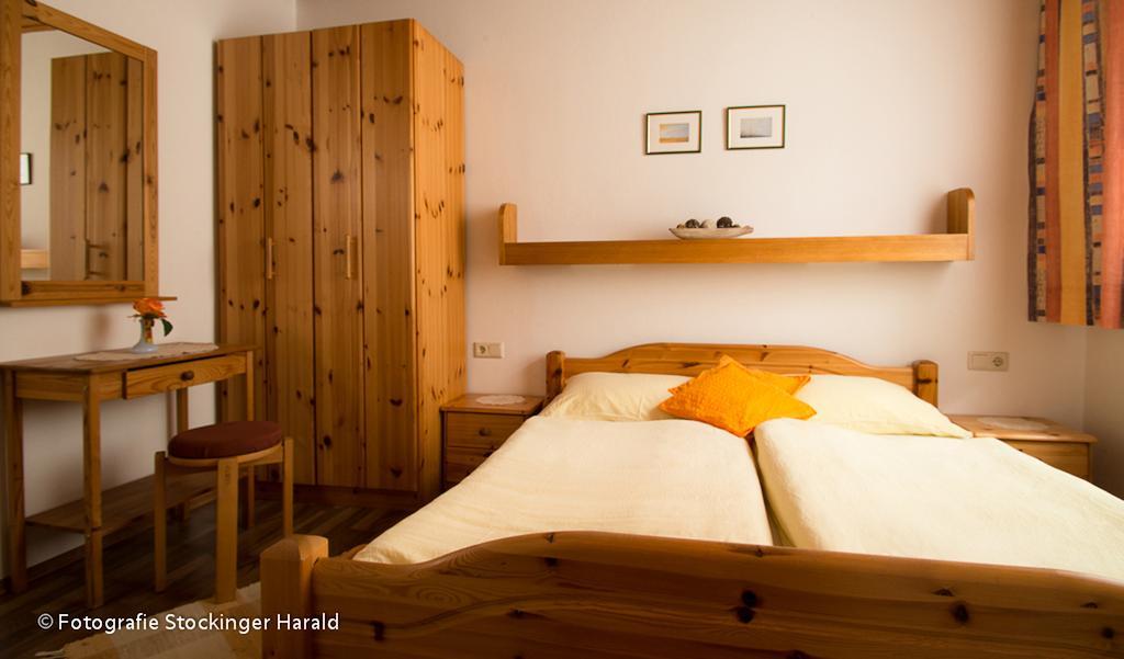 Gästehaus Ringbauer Podersdorf am See Zimmer foto